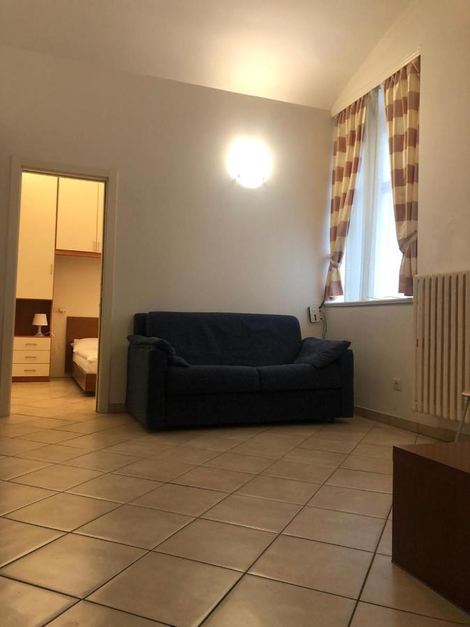 Residence La Familia Πράγα Εξωτερικό φωτογραφία