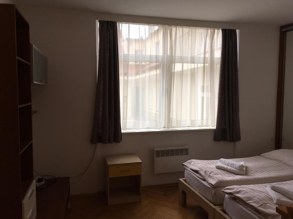 Residence La Familia Πράγα Εξωτερικό φωτογραφία