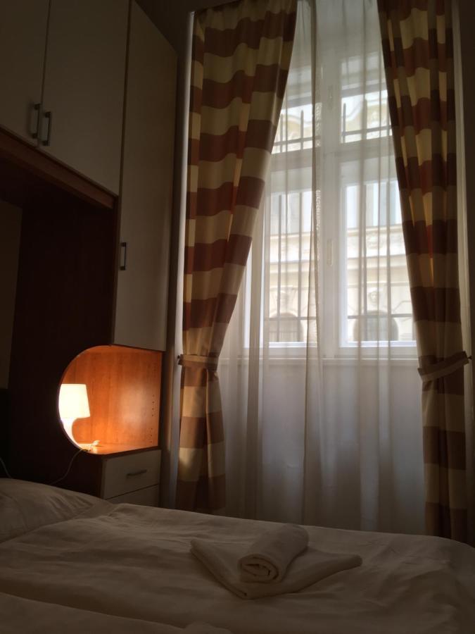 Residence La Familia Πράγα Εξωτερικό φωτογραφία