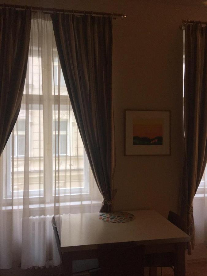 Residence La Familia Πράγα Εξωτερικό φωτογραφία